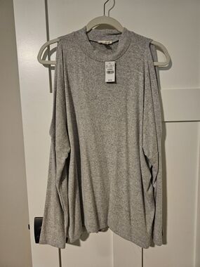 Wet Seal Cold Shoulder Lightweight Knit Top - Gray